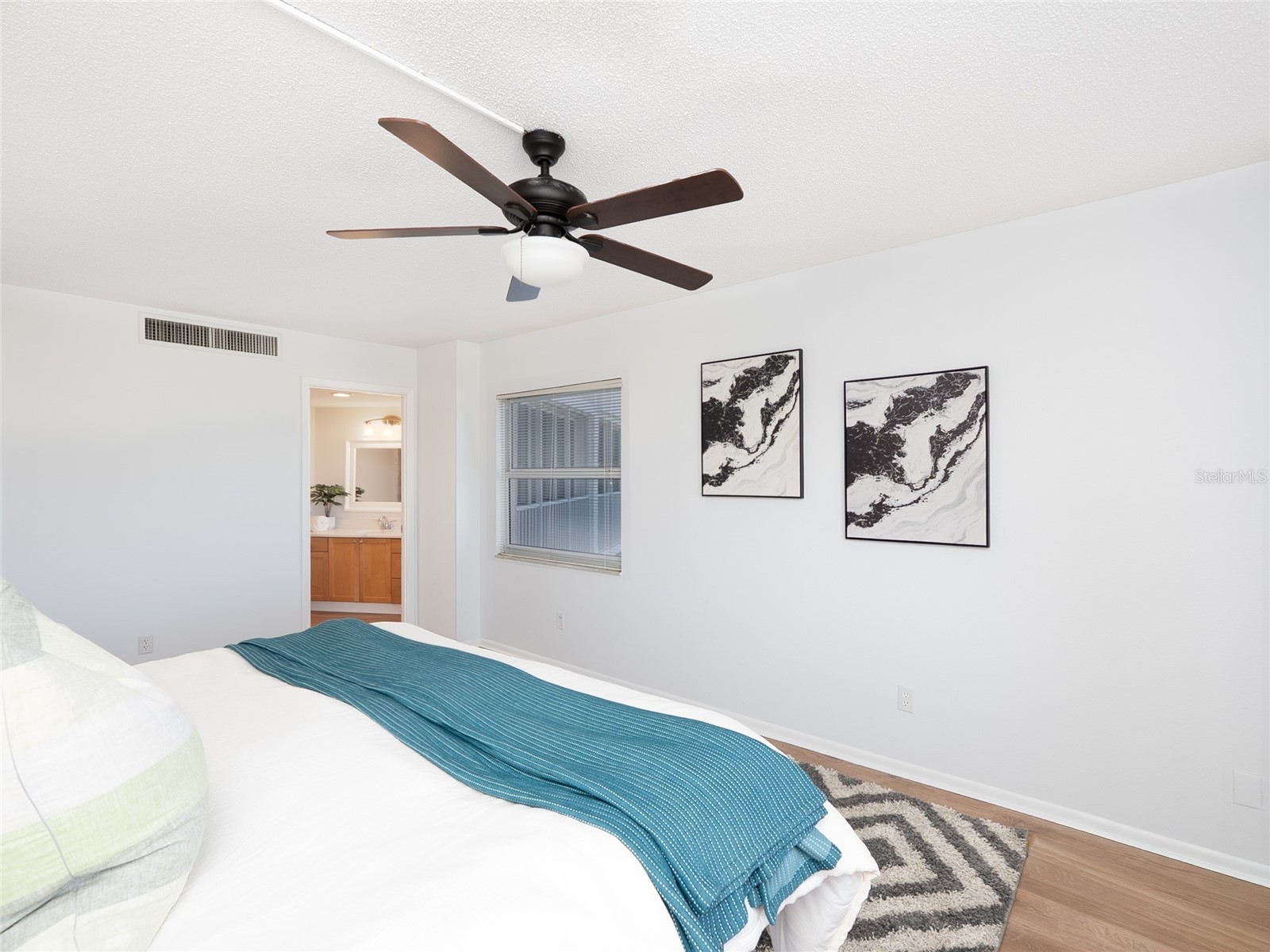 435 S Gulfstream Avenue #403 Sarasota FL 34236 - SARASOTA BAY A4667640 image32