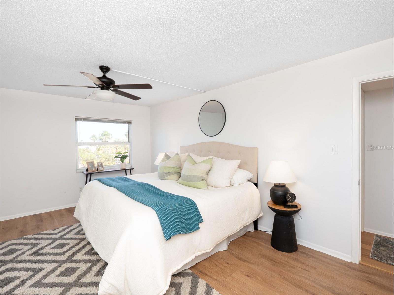 435 S Gulfstream Avenue #403 Sarasota FL 34236 - SARASOTA BAY A4667640 image33
