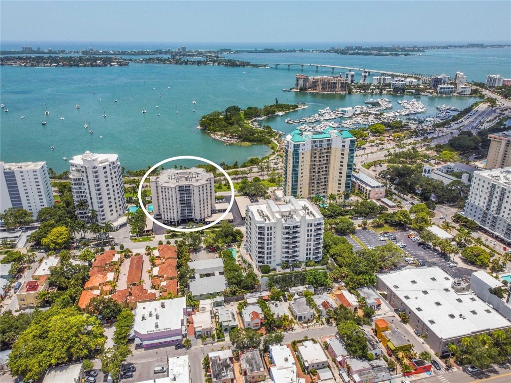 435 S Gulfstream Avenue #604 Sarasota FL 34236 - SARASOTA BAYFRONT A4634707 image1