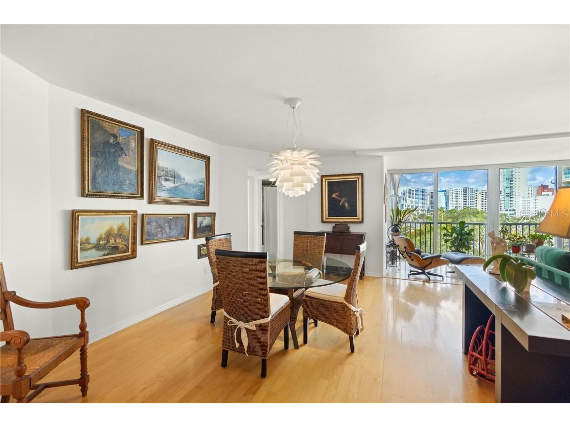 435 S Gulfstream Avenue #604 Sarasota FL 34236 - SARASOTA BAYFRONT A4634707 image10