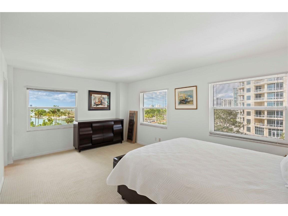 435 S Gulfstream Avenue #604 Sarasota FL 34236 - SARASOTA BAYFRONT A4634707 image14