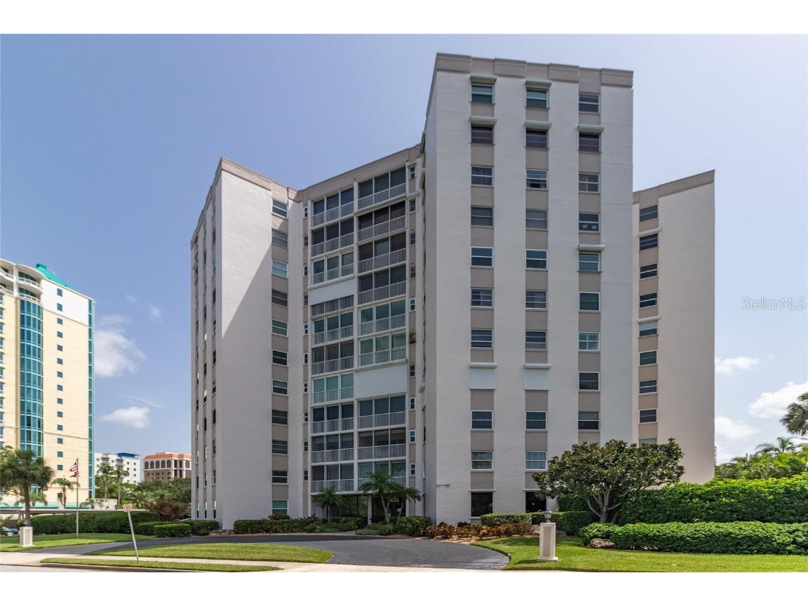 435 S Gulfstream Avenue #604 Sarasota FL 34236 - SARASOTA BAYFRONT A4634707 image24