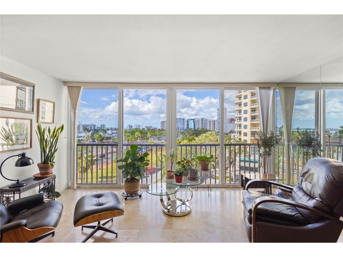 435 S Gulfstream Avenue #604 Sarasota FL 34236 - SARASOTA BAYFRONT A4634707 image7