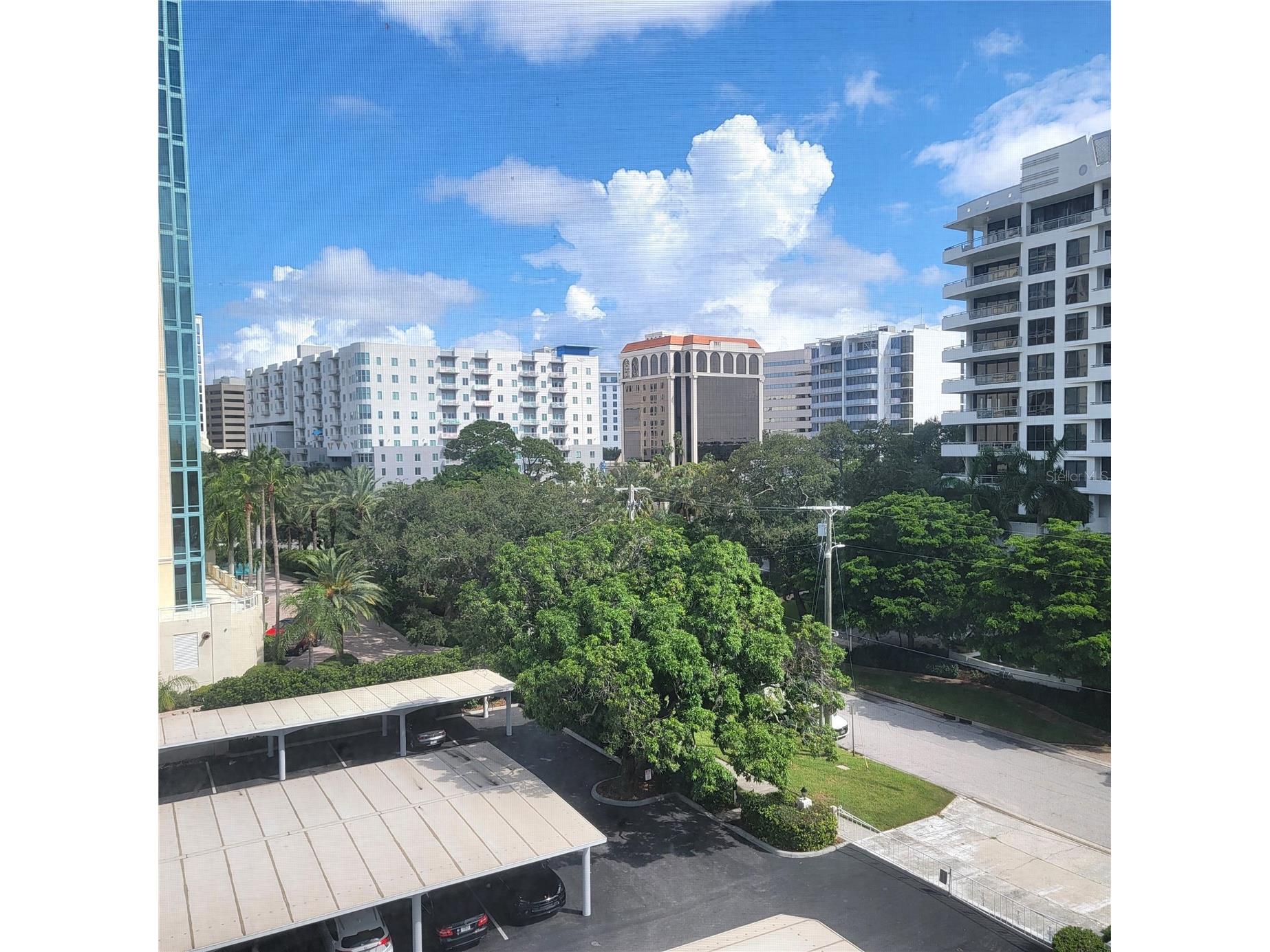 435 S Gulfstream Avenue #605 Sarasota FL 34236 A4688025 image20