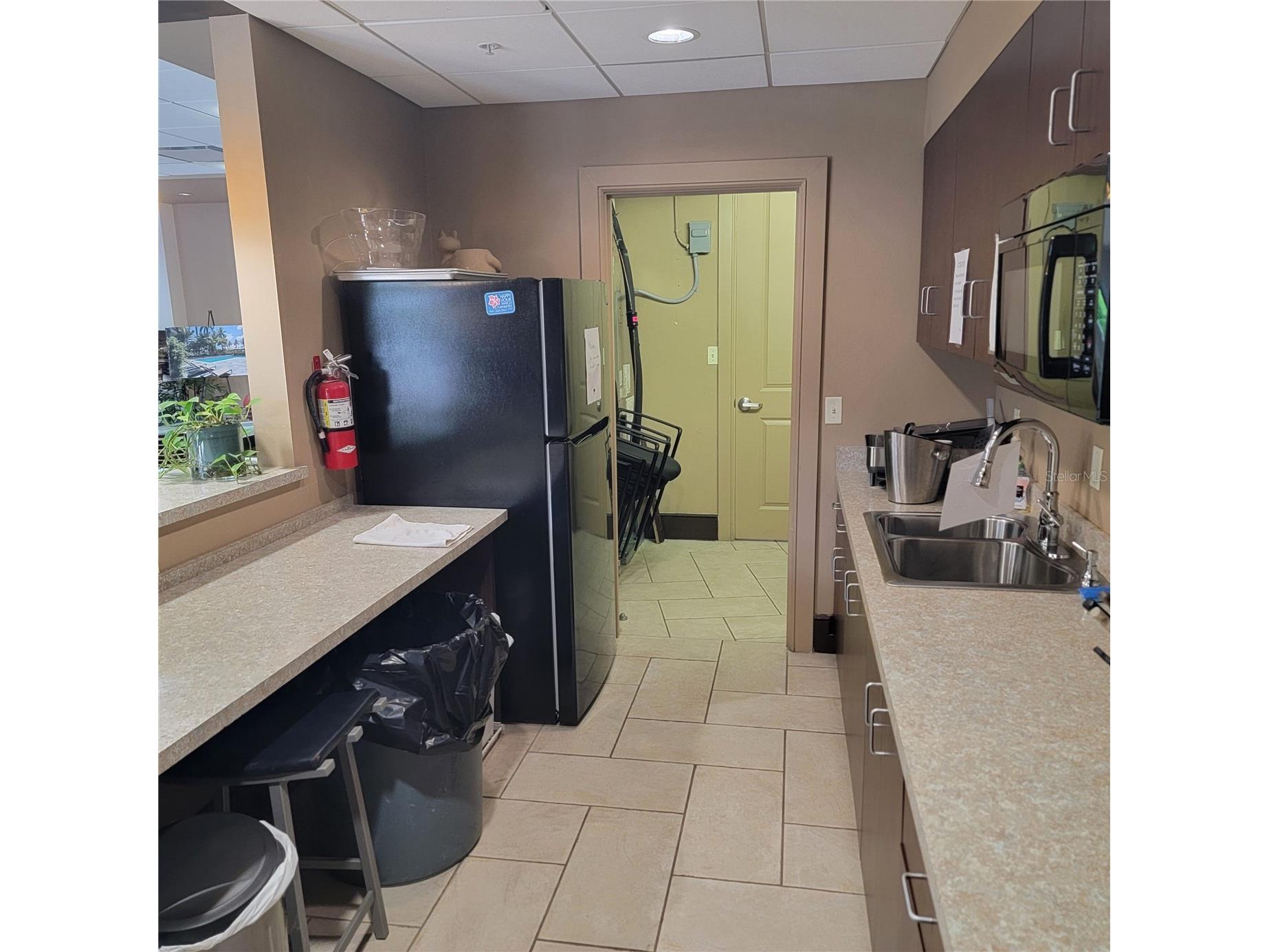 435 S Gulfstream Avenue #605 Sarasota FL 34236 A4688025 image25