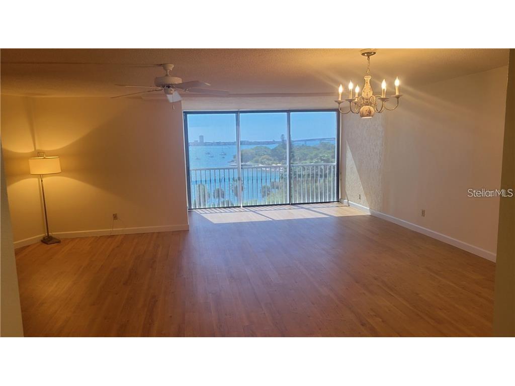 435 S Gulfstream Avenue #702 Sarasota FL 34236 A4662401 image7