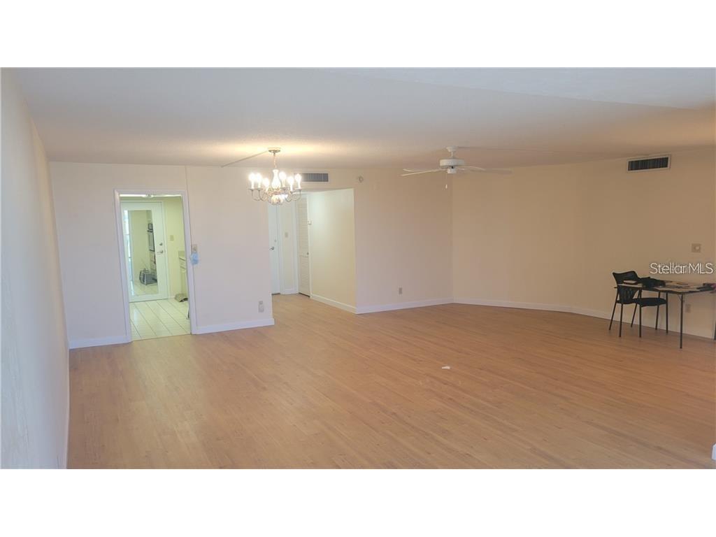 435 S Gulfstream Avenue #702 Sarasota FL 34236 A4662401 image9