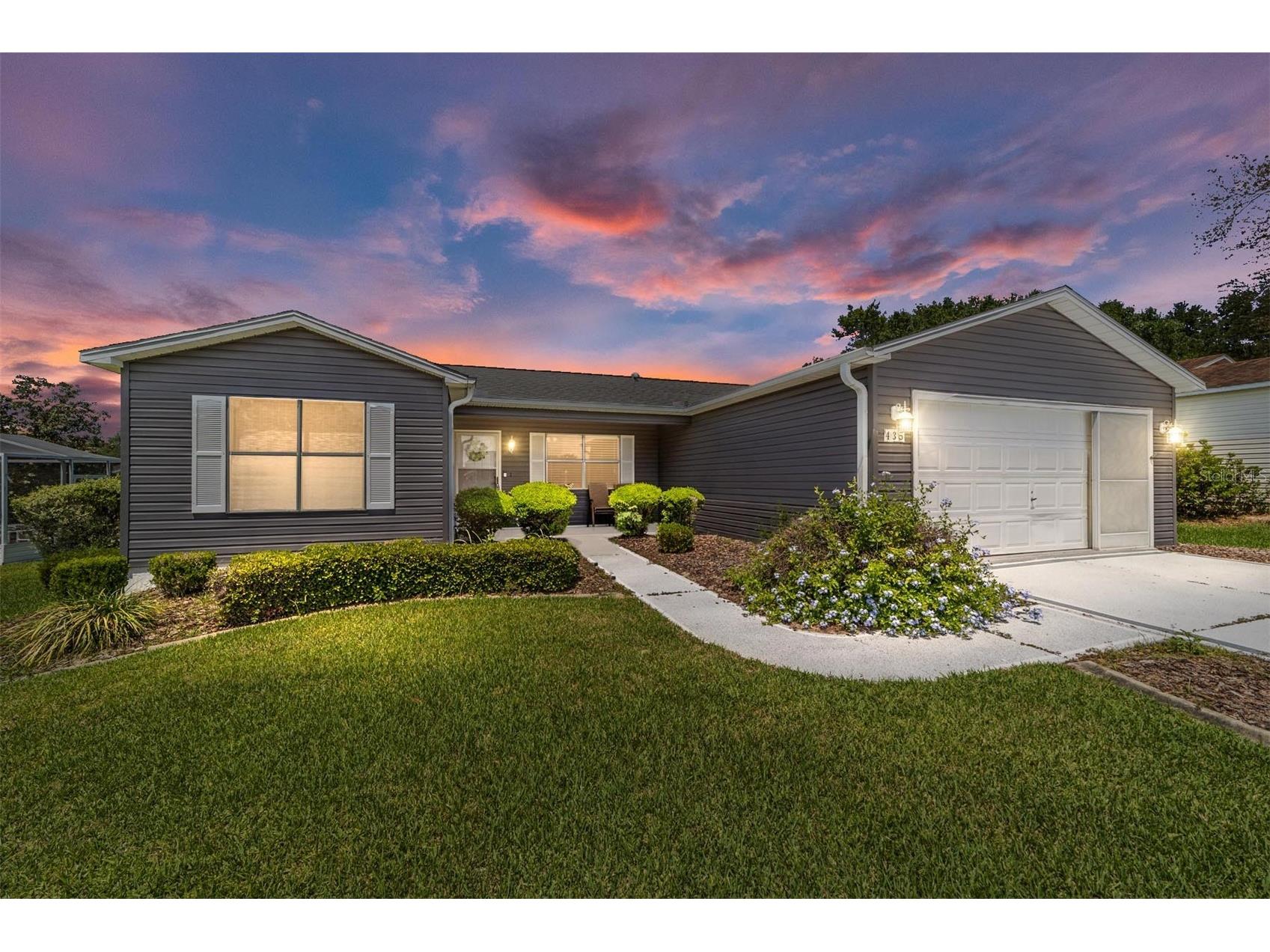 435 Santa Clara Circle The Villages FL 32159 OM722535 image1
