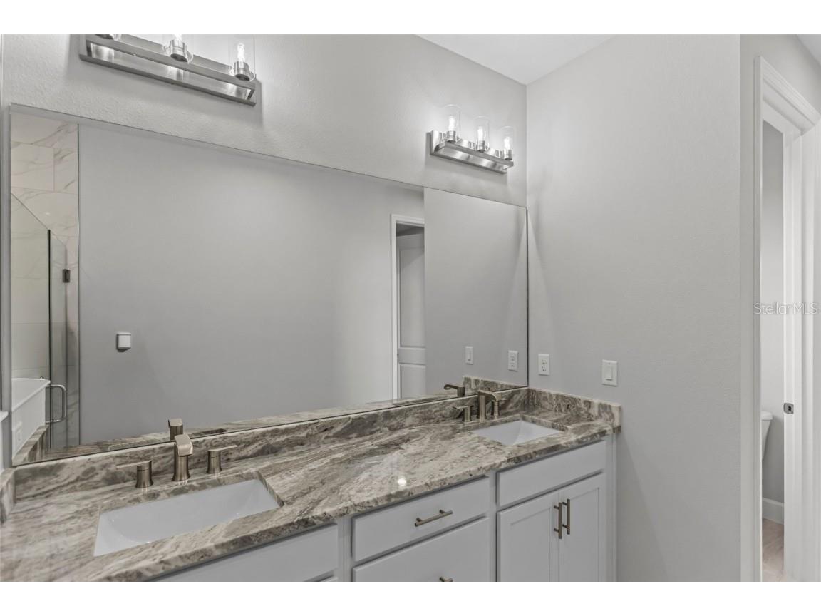 435 Verona Way Lady Lake FL 32159 W7880540 image19