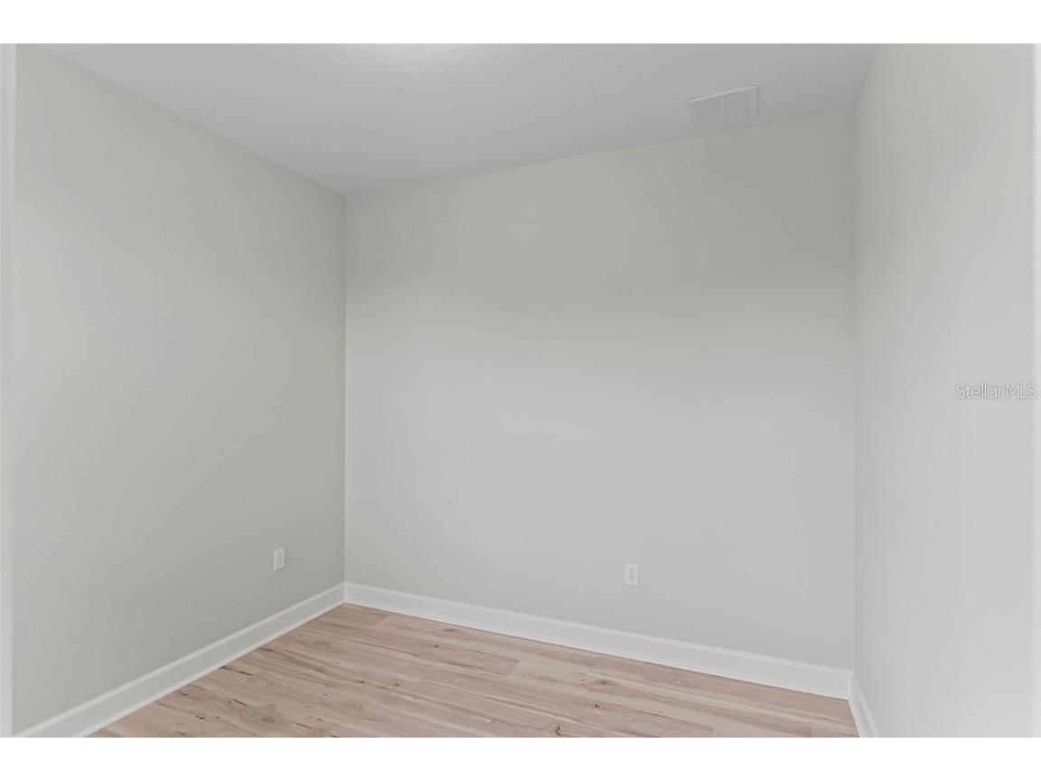 435 Verona Way Lady Lake FL 32159 W7880540 image7