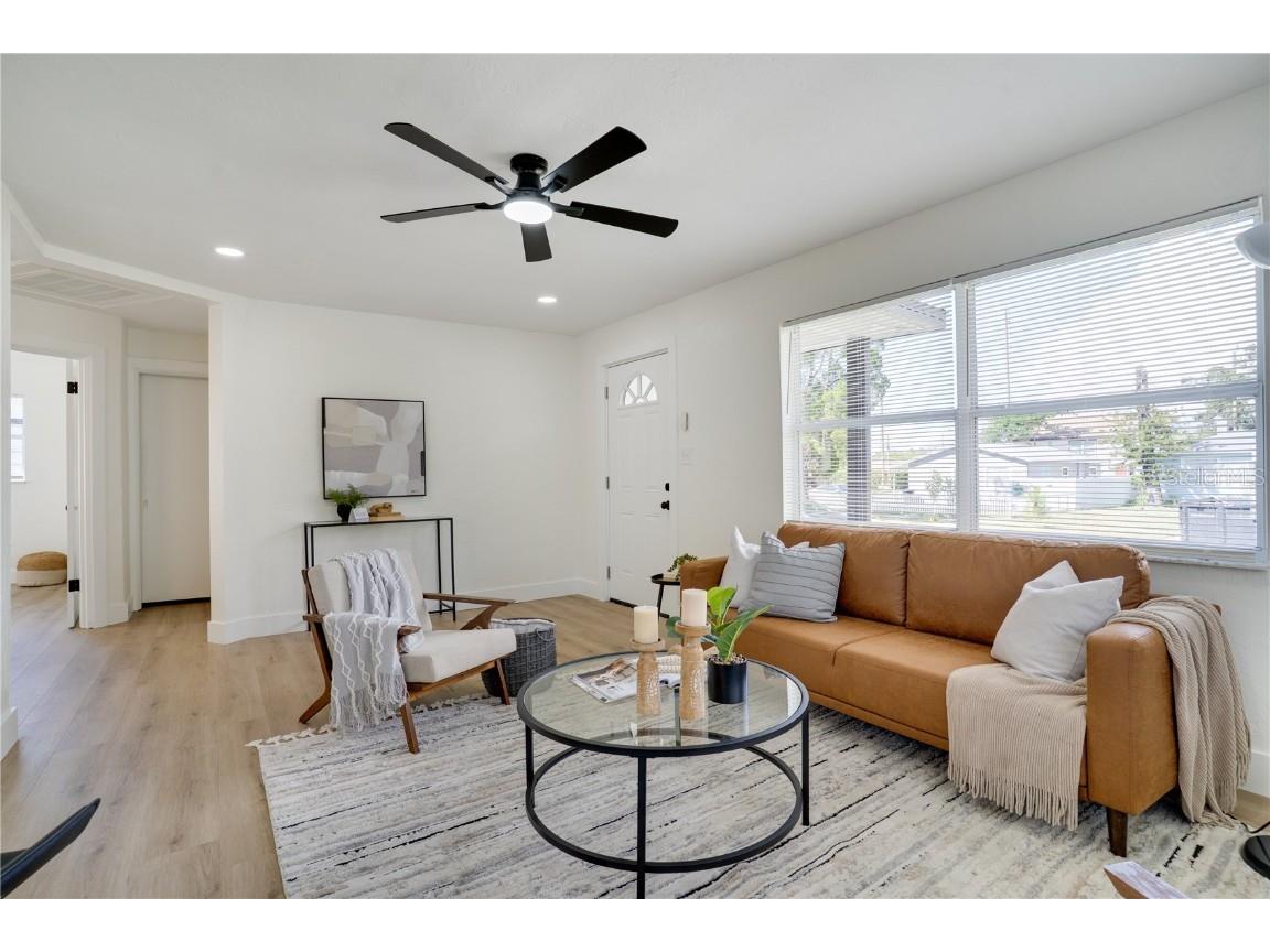 4350 2nd Avenue S Saint Petersburg FL 33711 TB8440397 image7