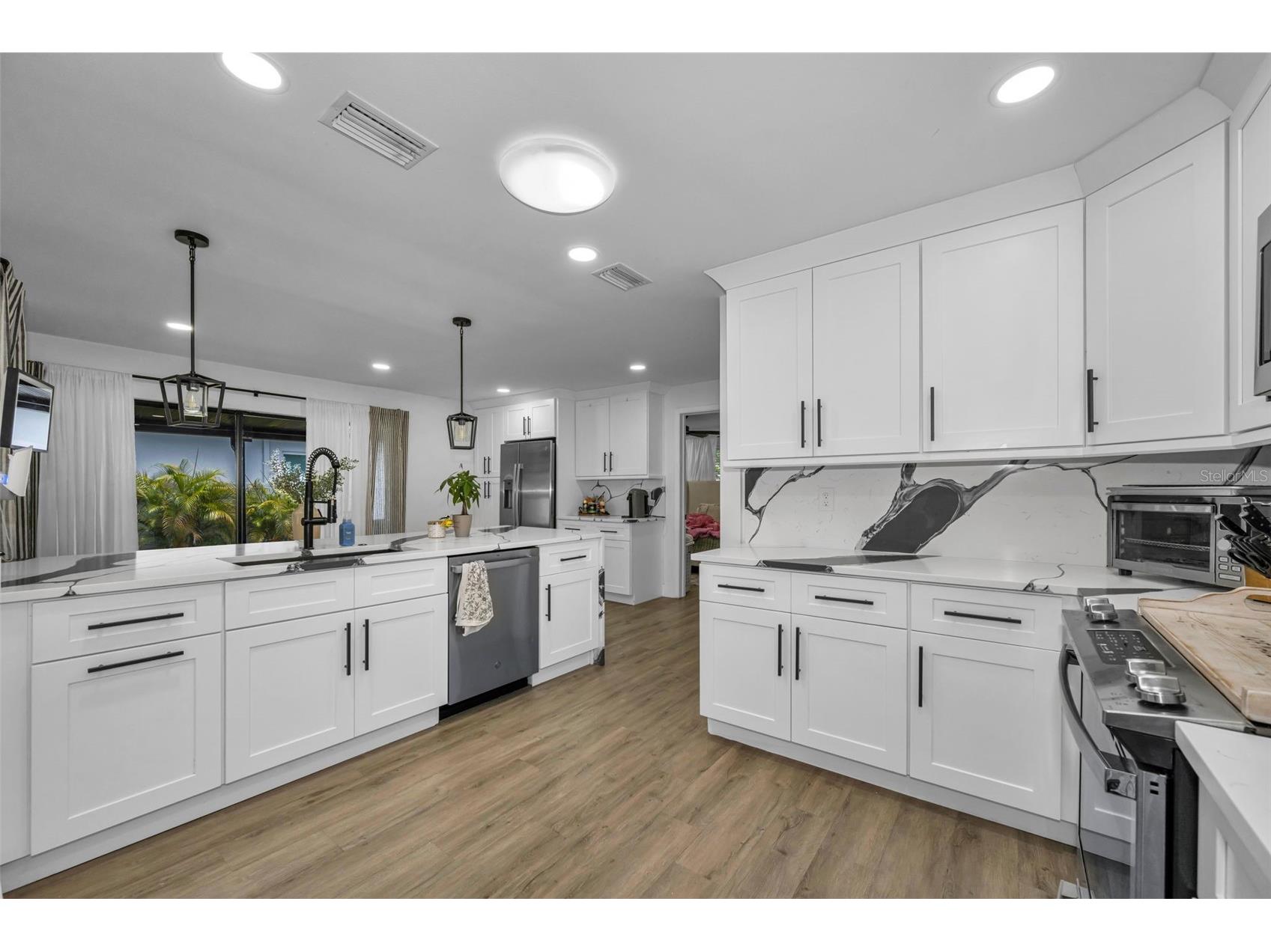 4350 45th Street N Saint Petersburg FL 33714 TB8528053 image3