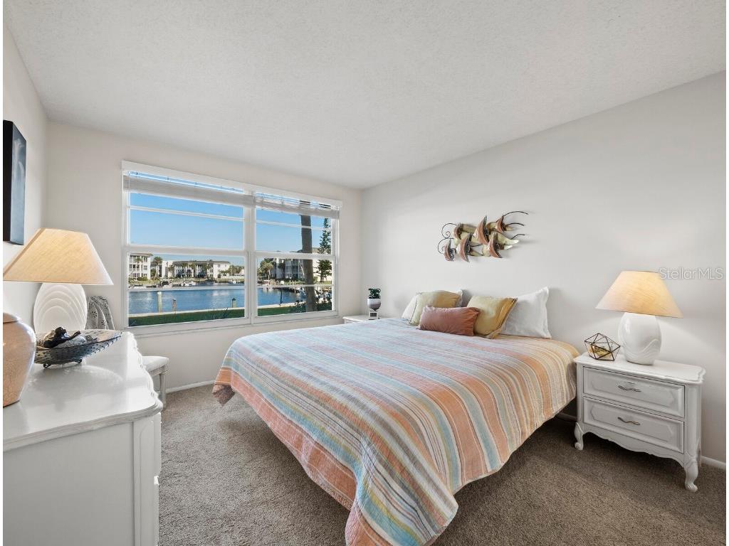 4350 Chatham Drive #105 Longboat Key FL 34228 - INTRACOASTAL SARASOTA BAY A4670294 image12