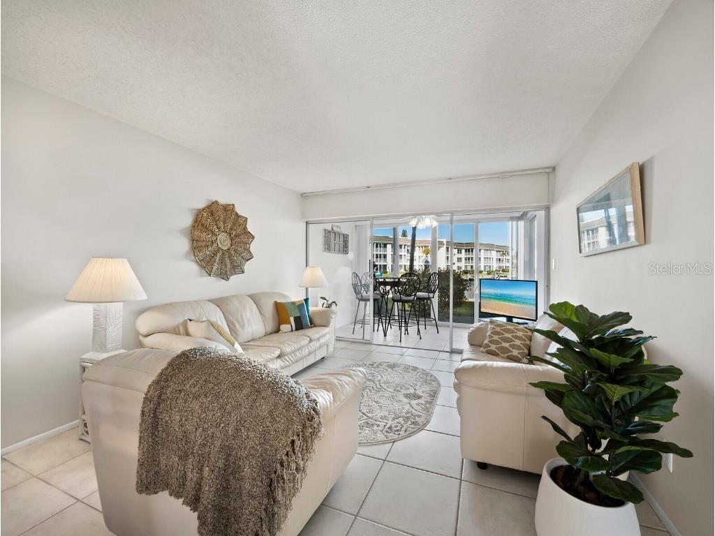 4350 Chatham Drive #105 Longboat Key FL 34228 - INTRACOASTAL SARASOTA BAY A4670294 image8