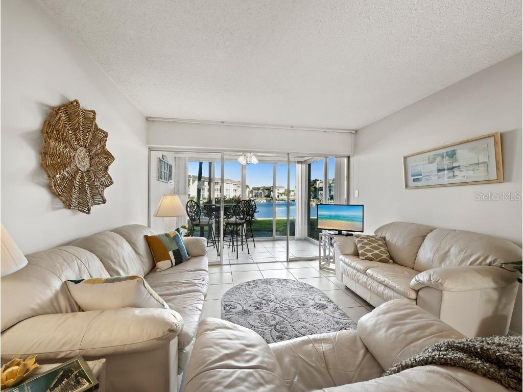 4350 Chatham Drive #105 Longboat Key FL 34228 - INTRACOASTAL SARASOTA BAY A4670294 image9