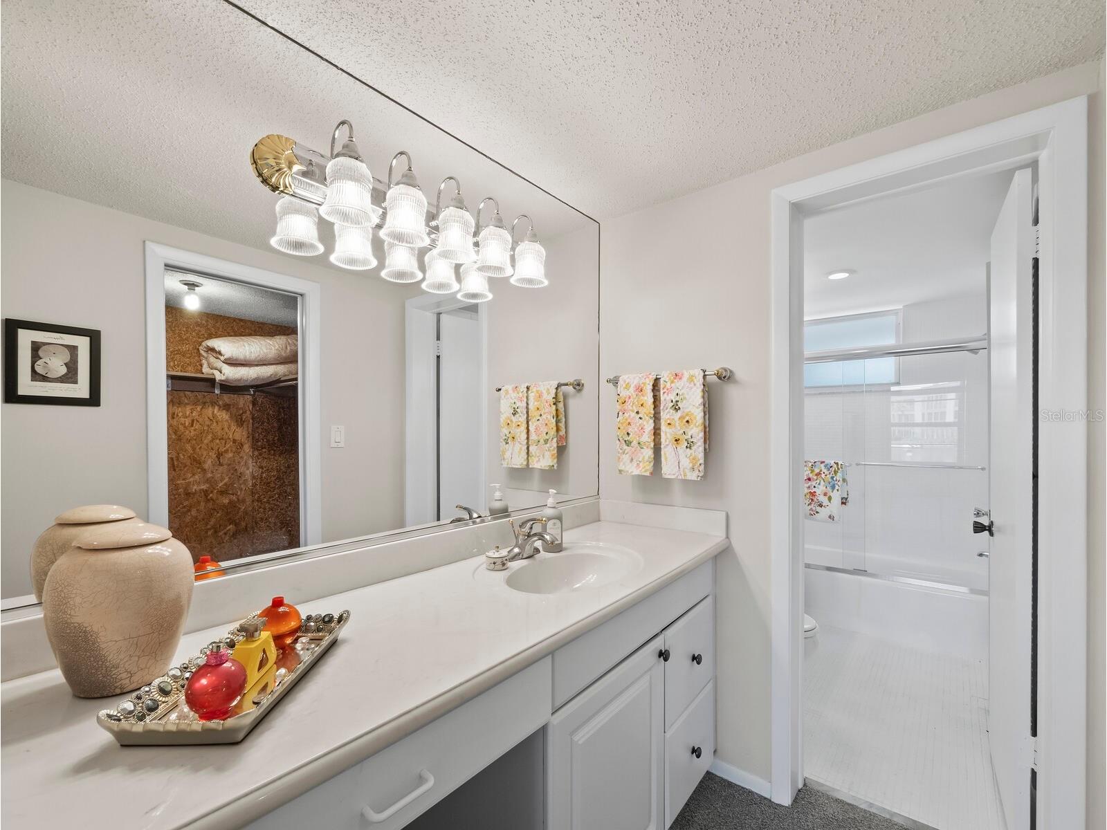 4350 Chatham Drive #105 Longboat Key FL 34228 - SARASOTA BAY A4697241 image25