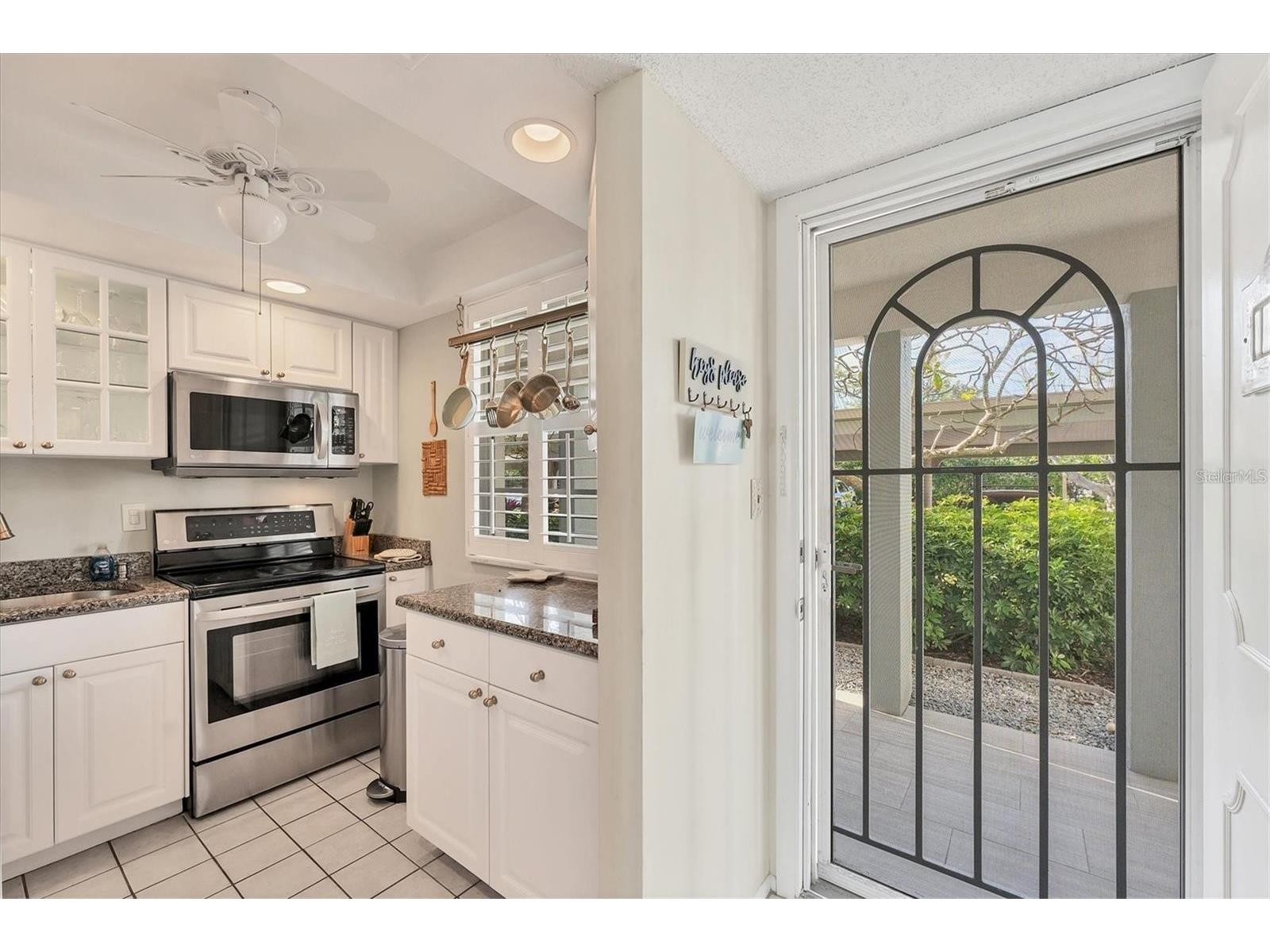 4350 Chatham Drive #106 Longboat Key FL 34228 - SARASOTA BAY AND ICW A4687361 image4