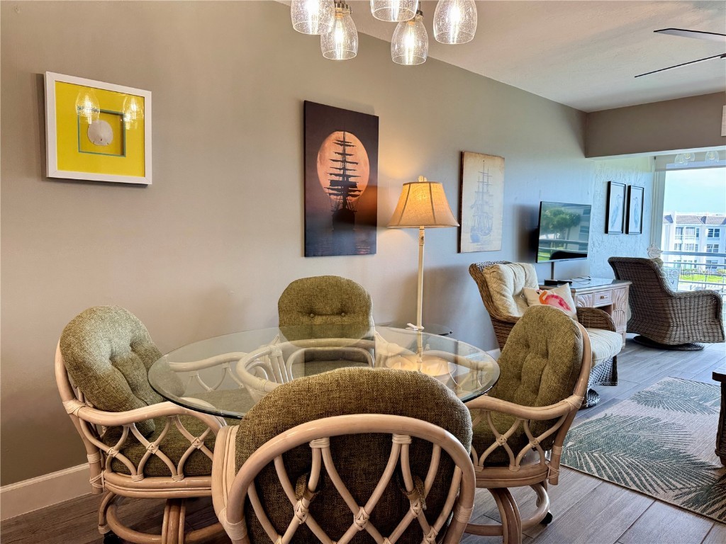 4350 Chatham Drive #E307 Longboat Key FL 34228 A4659070 image12