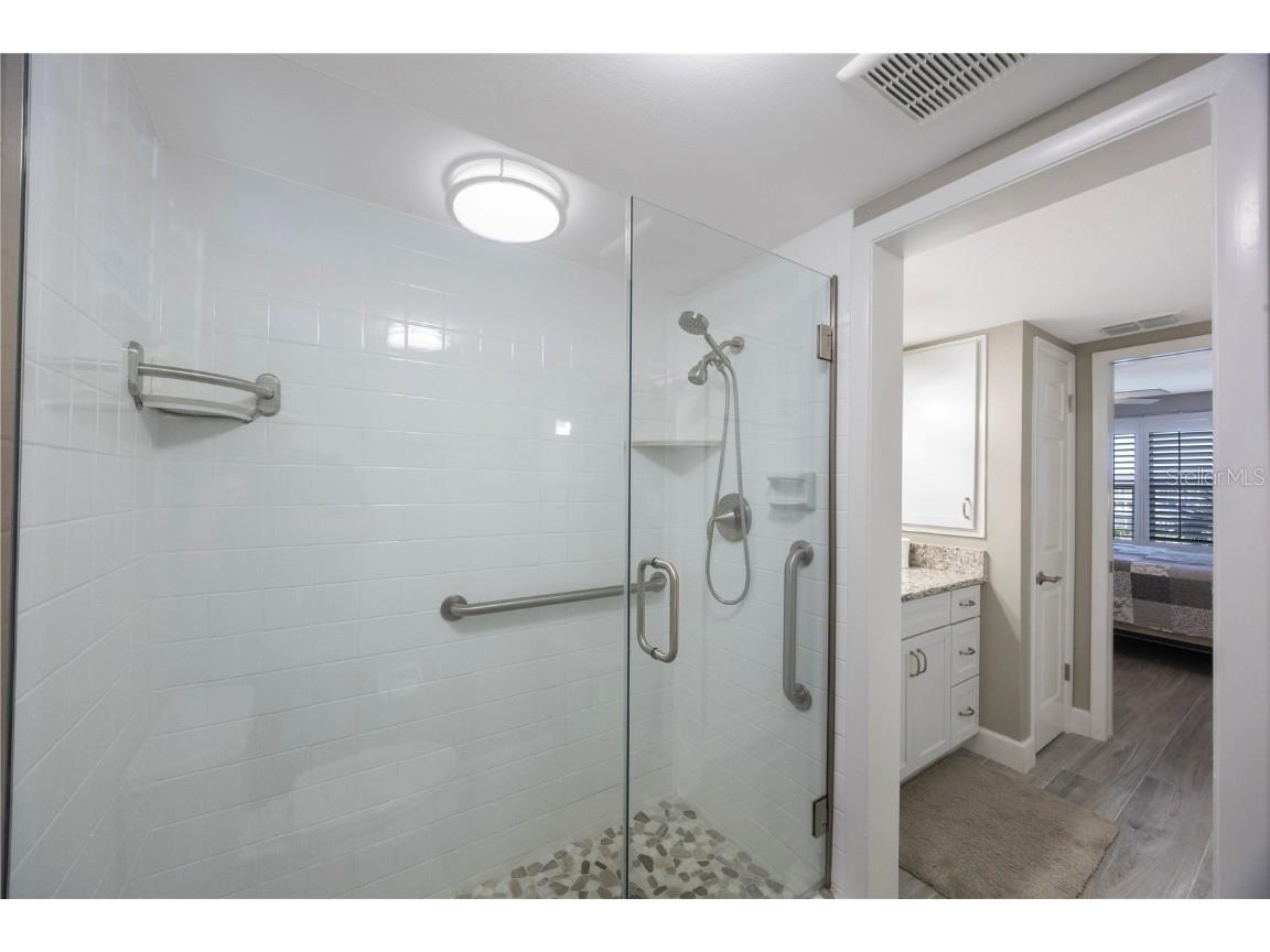 4350 Chatham Drive #E307 Longboat Key FL 34228 A4659070 image38