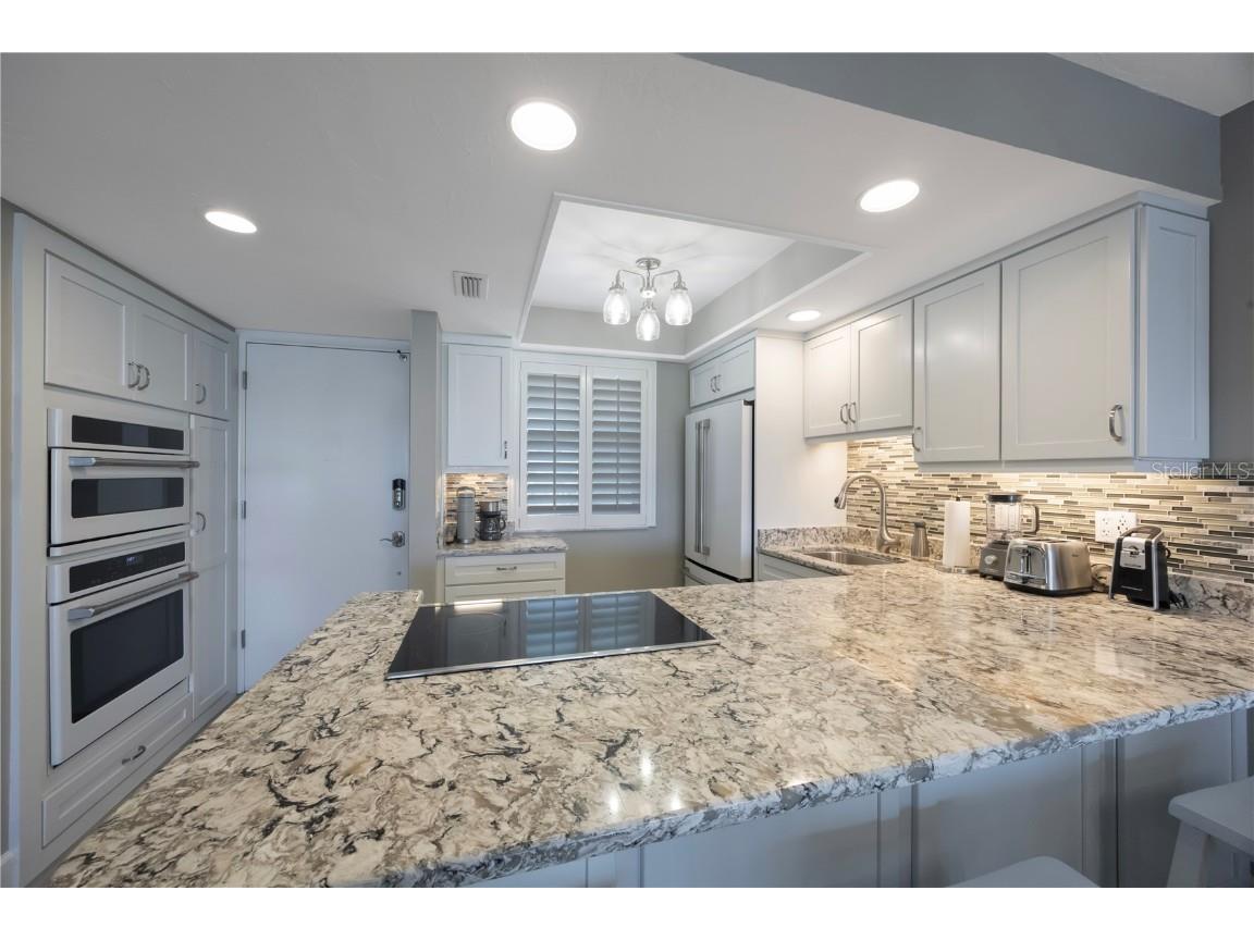 4350 Chatham Drive #E307 Longboat Key FL 34228 A4659070 image6