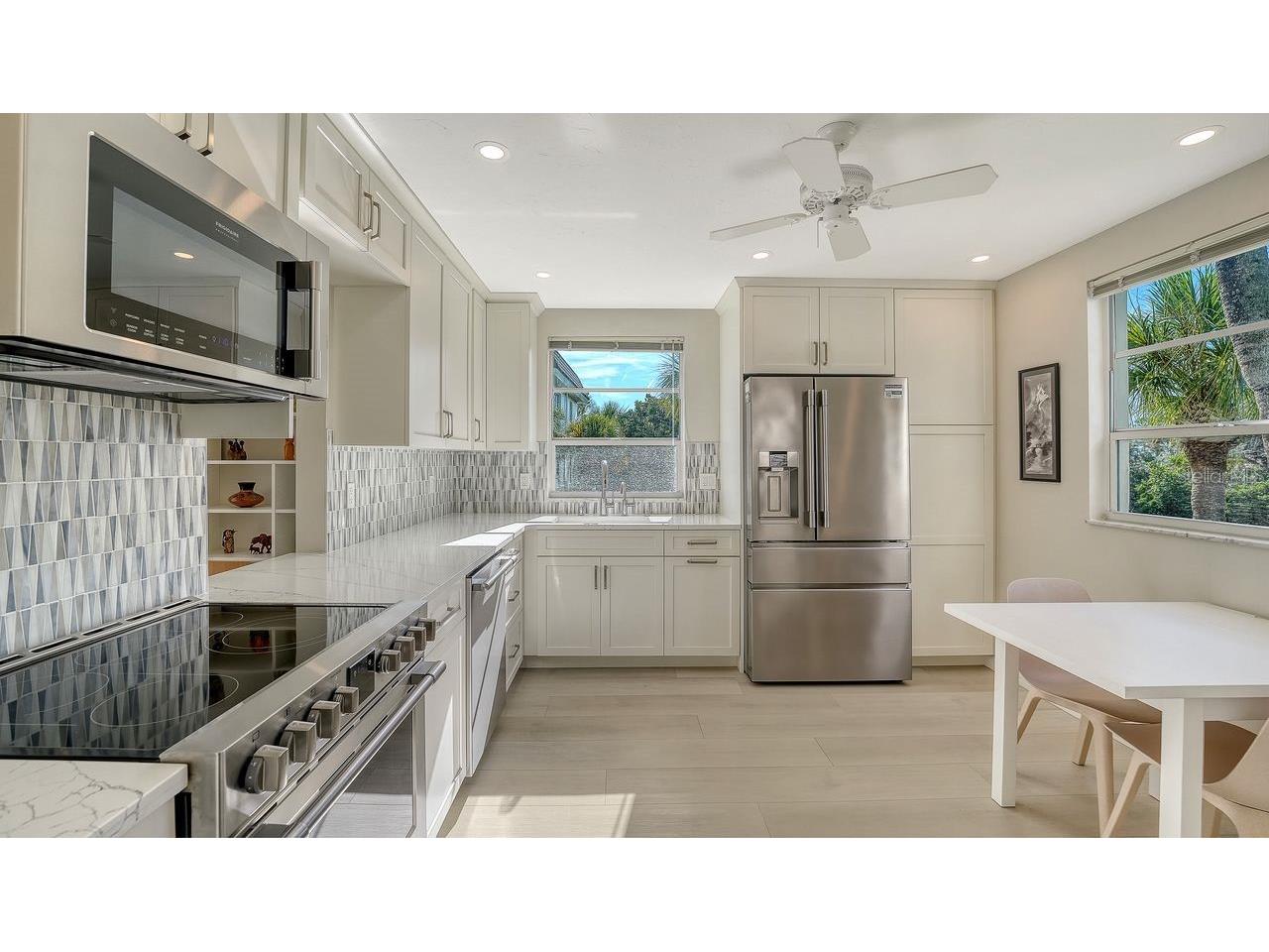 4350 Chatham Drive #UNIT E-208 Longboat Key FL 34228 A4672221 image10