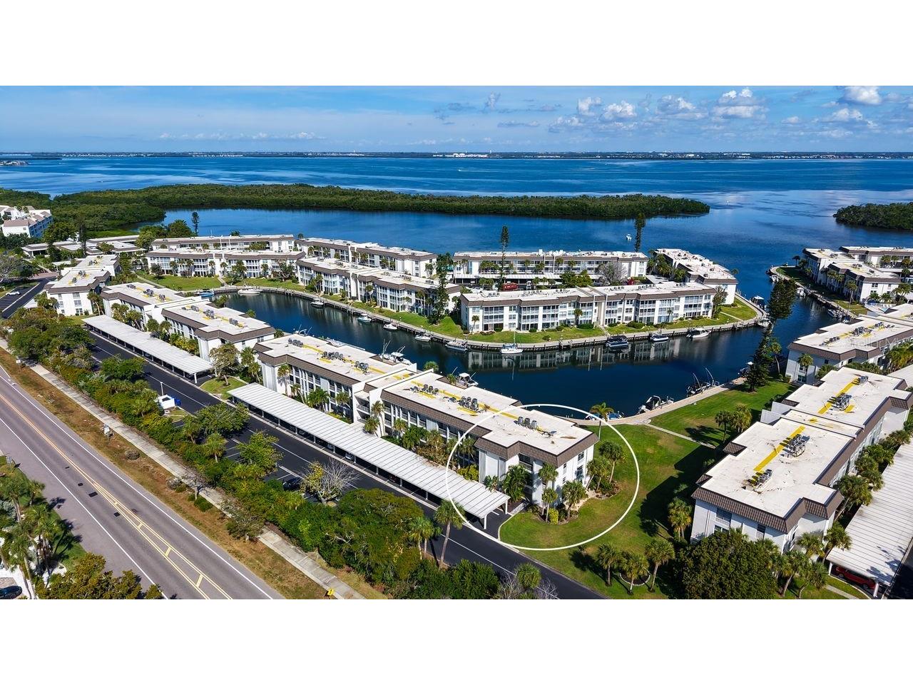 4350 Chatham Drive #UNIT E-208 Longboat Key FL 34228 A4672221 image2