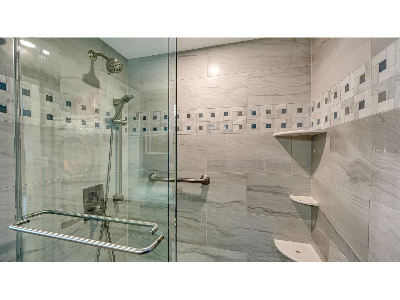 4350 Chatham Drive #UNIT E-208 Longboat Key FL 34228 A4672221 image28