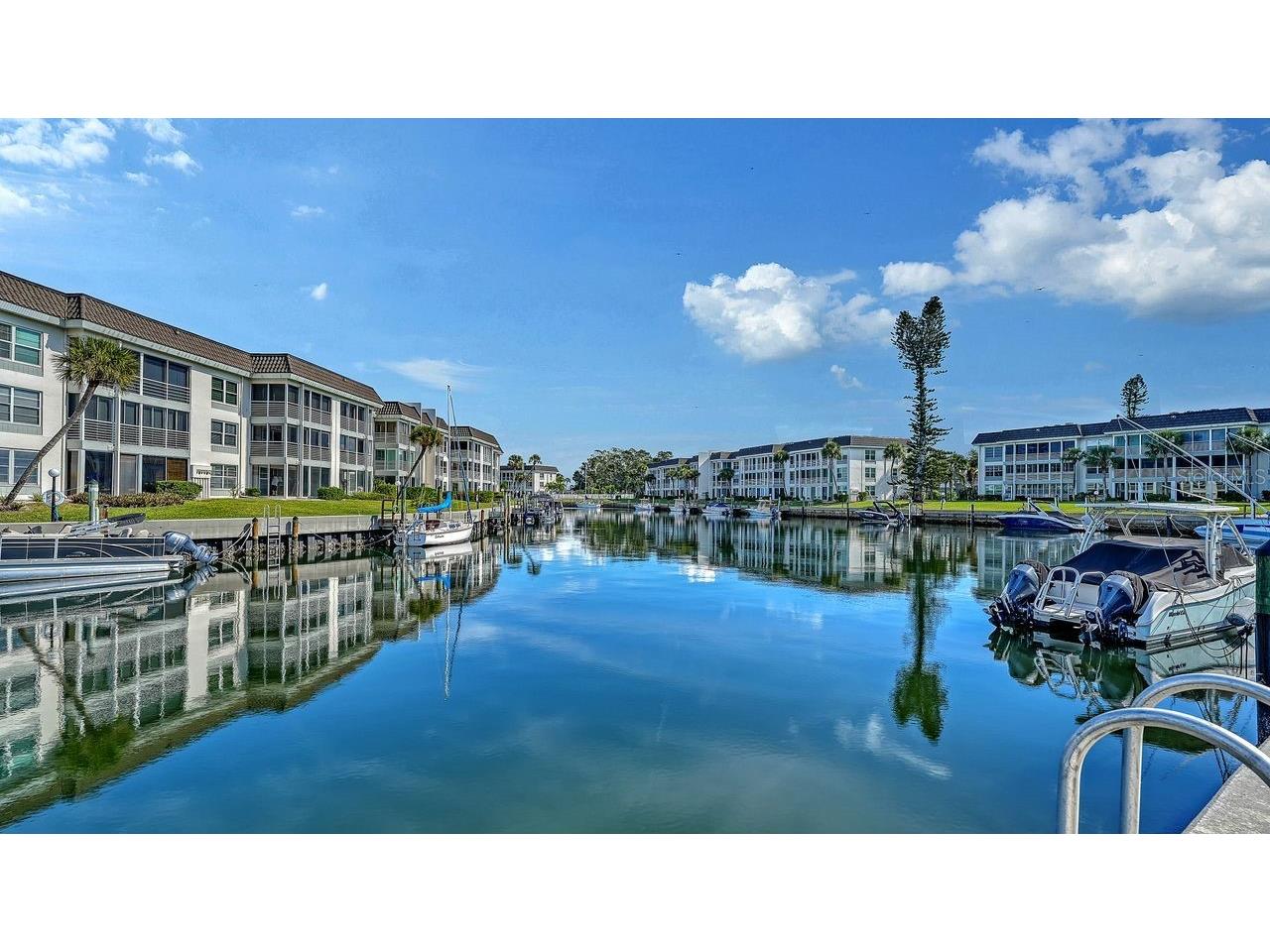 4350 Chatham Drive #UNIT E-208 Longboat Key FL 34228 A4672221 image69