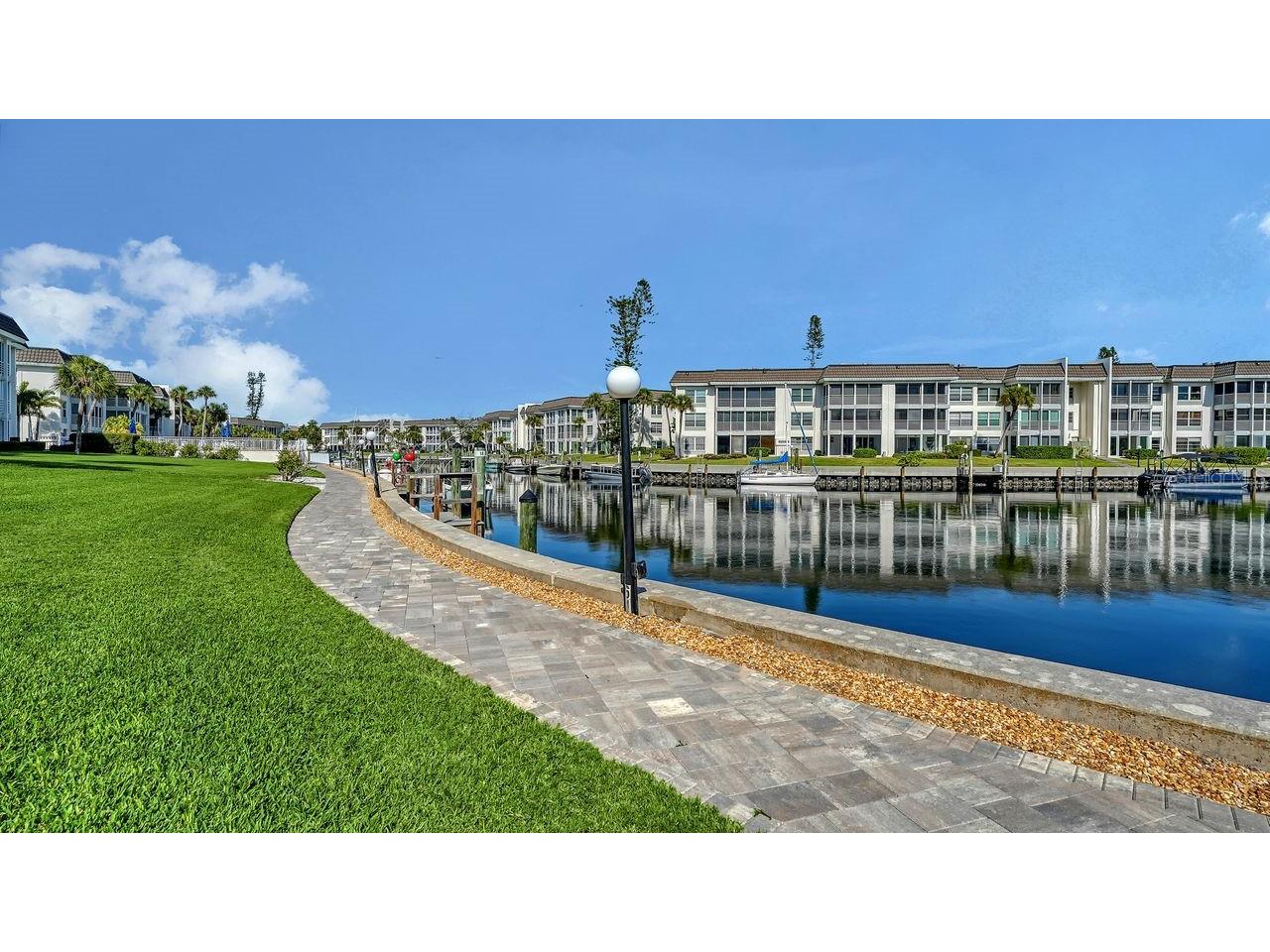 4350 Chatham Drive #UNIT E-208 Longboat Key FL 34228 A4672221 image70