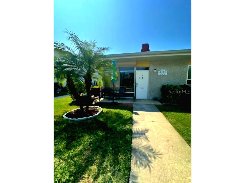 4350 Tahitian Gardens Circle #A Holiday FL 34691 TB8368460 image1
