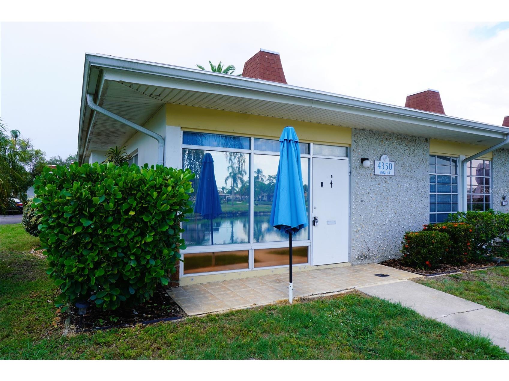 4350 Tahitian Gardens Circle #E Holiday FL 34691 TB8510244 image1