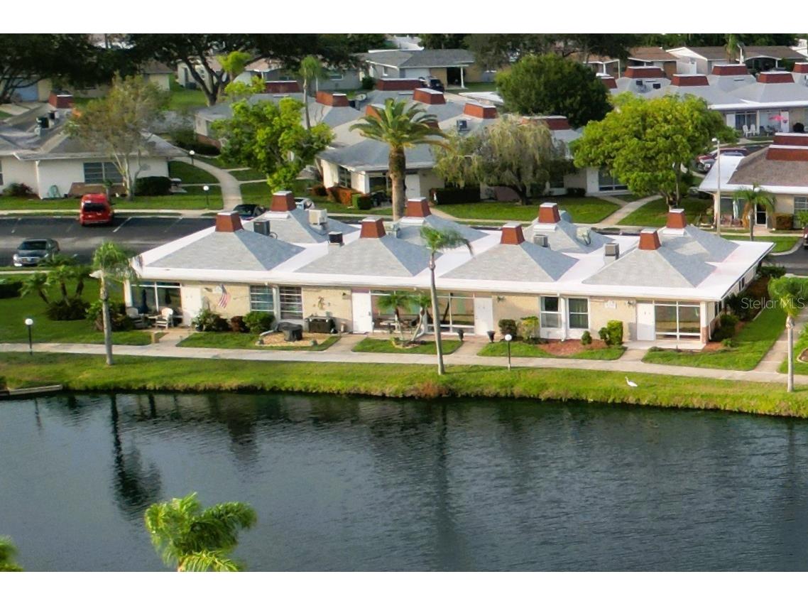 4350 Tahitian Gardens Circle #F Holiday FL 34691 U8207979 image1