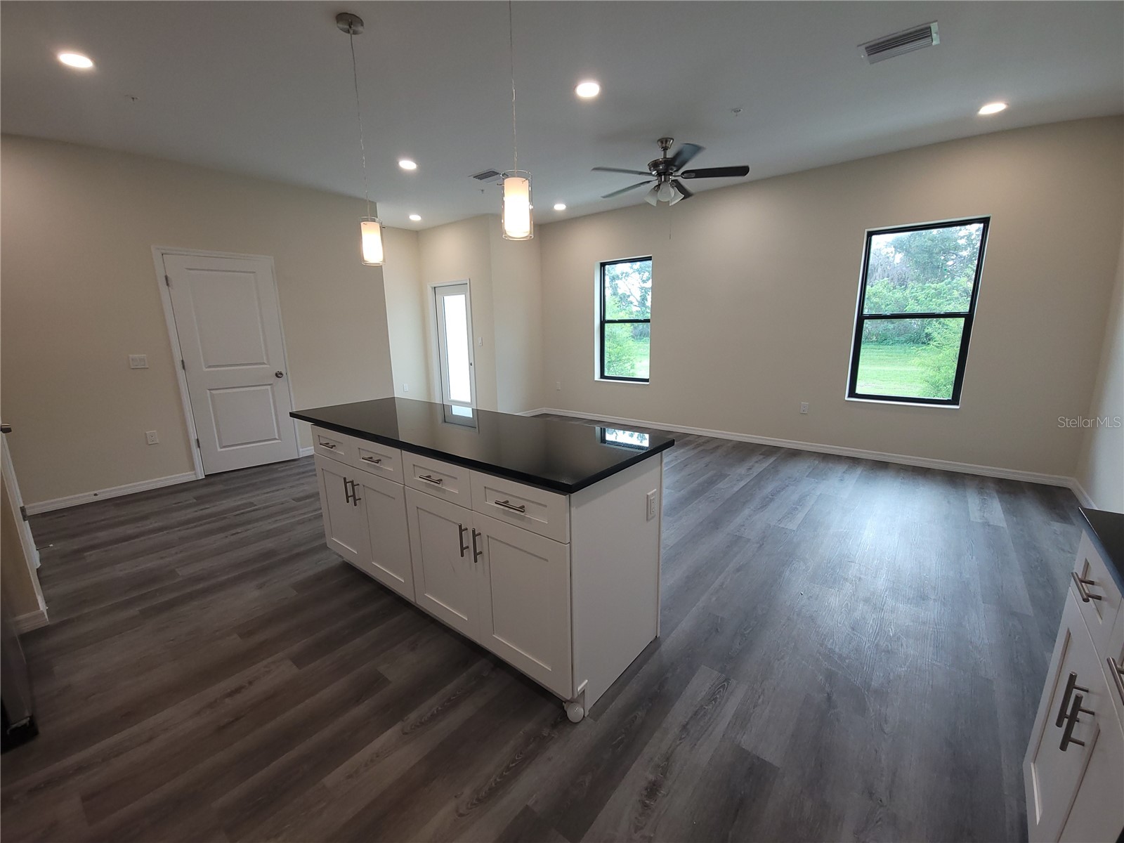 4351 Cambio Gardens Court Tampa FL 33610 TB8517602 image5