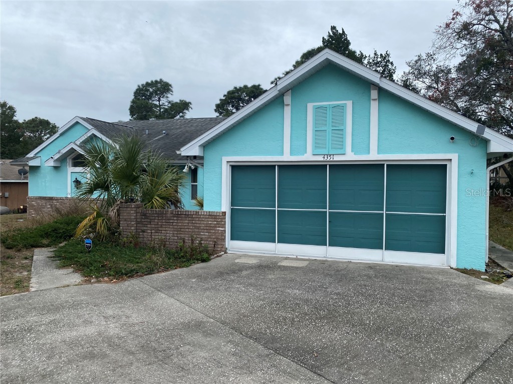 4351 Castle Avenue Spring Hill FL 34609 W7871418 image1