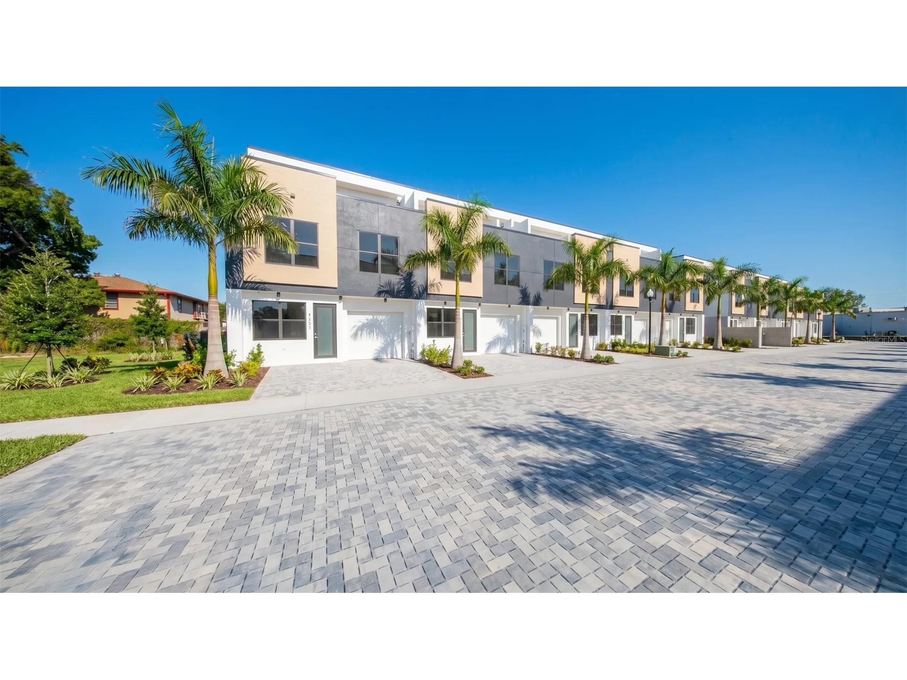 4352 Fontanarosa Village Court Tampa FL 33614 TB8505072 image43