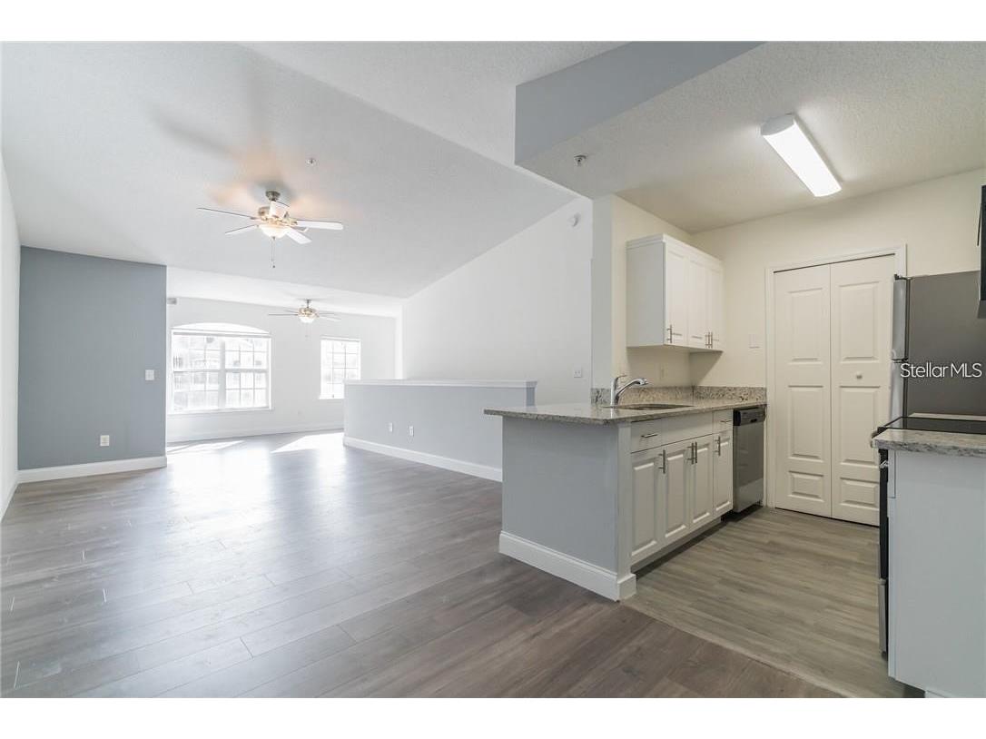 4352 S Kirkman Road #1202 Orlando FL 32811 S5132456 image4