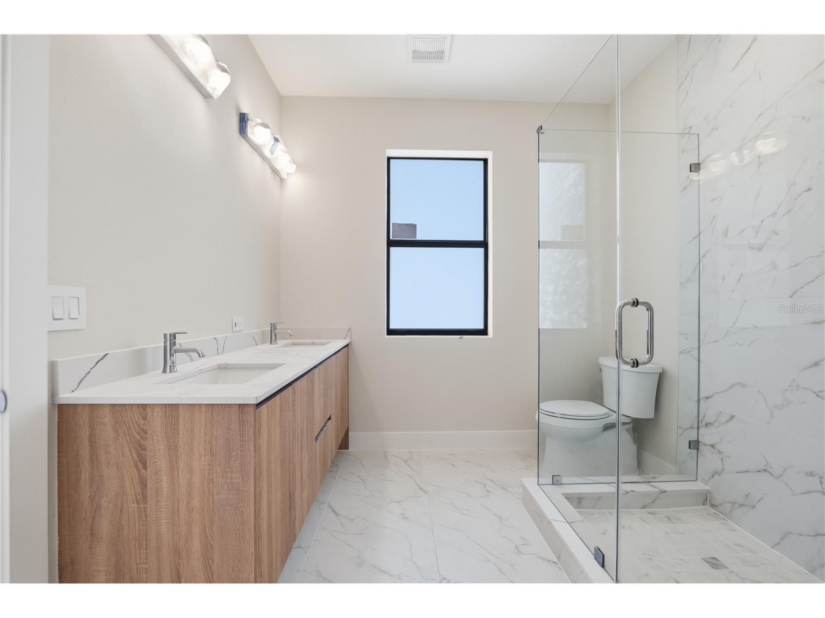 4353 Fontanarosa Village Court Tampa FL 33614 TB8489079 image11