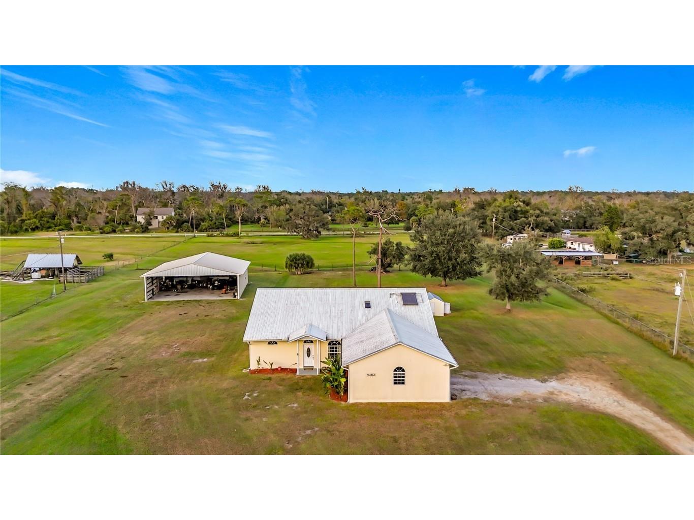 4353 Hidden River Road Sarasota FL 34240 A4673704 image1