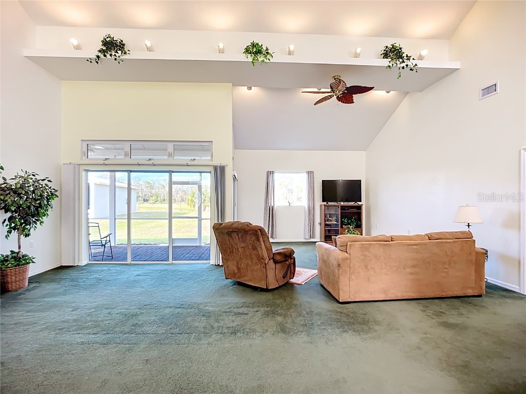 4353 Hidden River Road Sarasota FL 34240 A4673704 image16