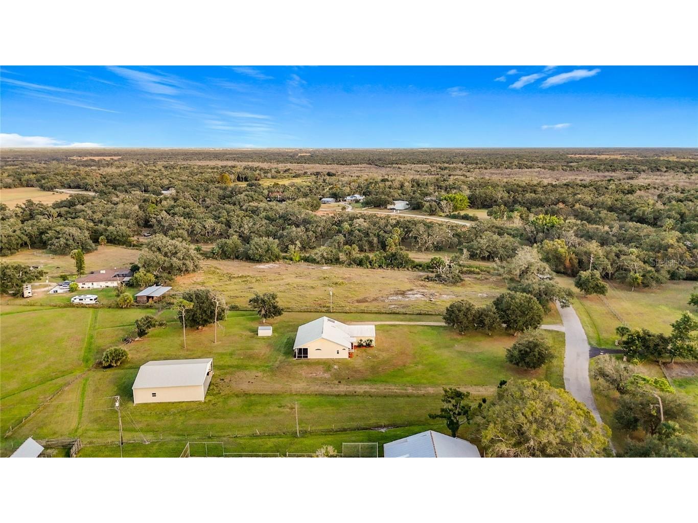 4353 Hidden River Road Sarasota FL 34240 A4673704 image50