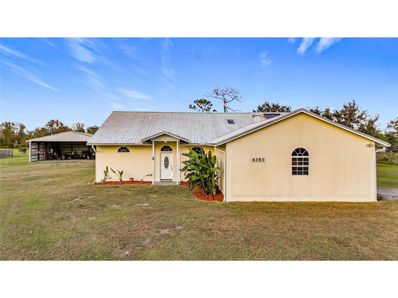 4353 Hidden River Road Sarasota FL 34240 A4673704 image77