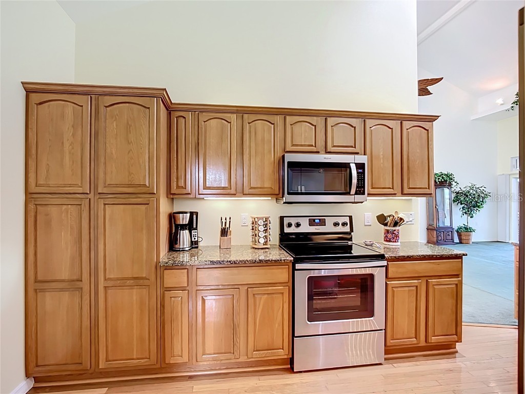 4353 Hidden River Road Sarasota FL 34240 A4673704 image9