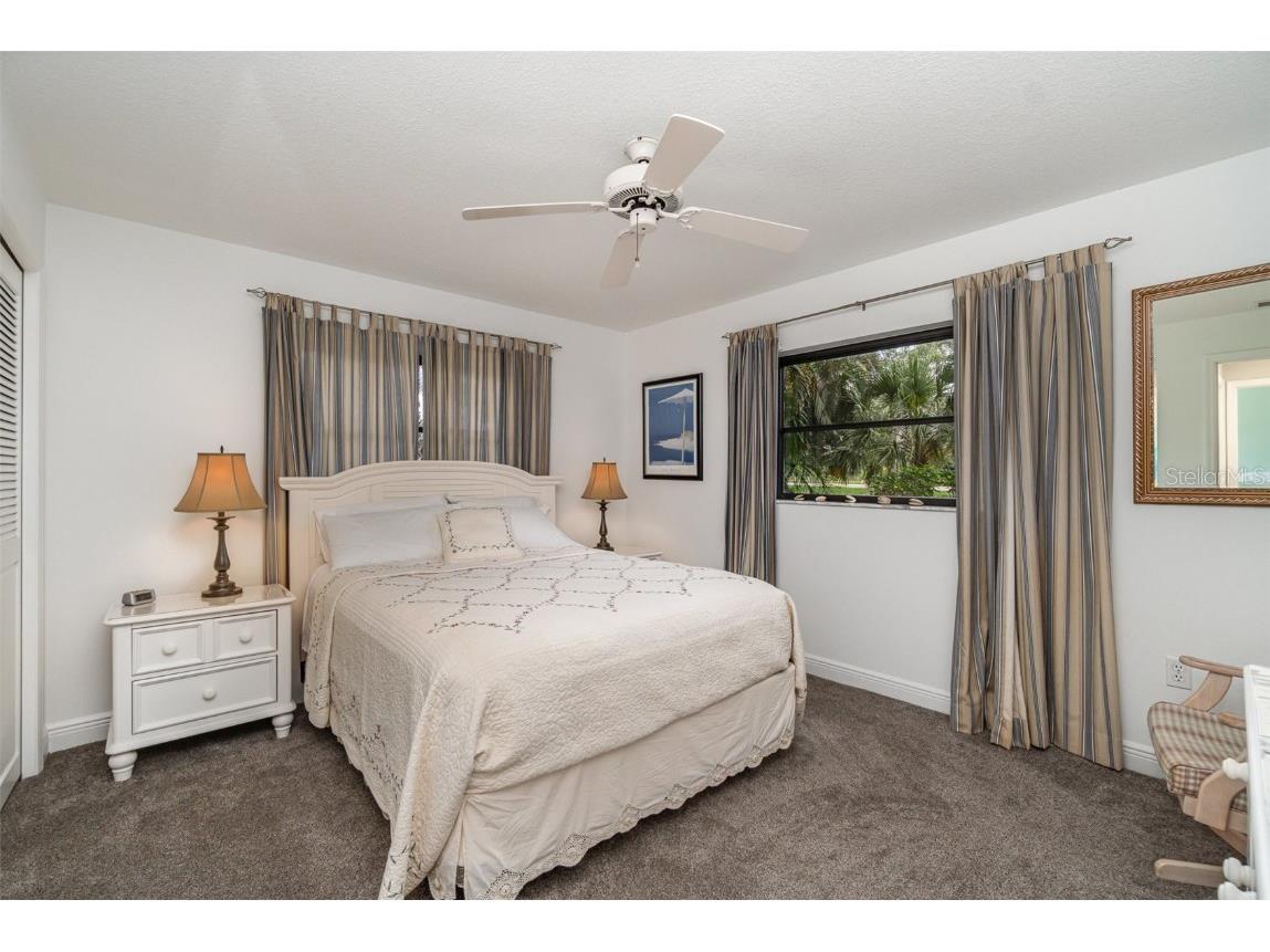 4353 Indian Point Trail Sarasota FL 34238 A4655468 image19