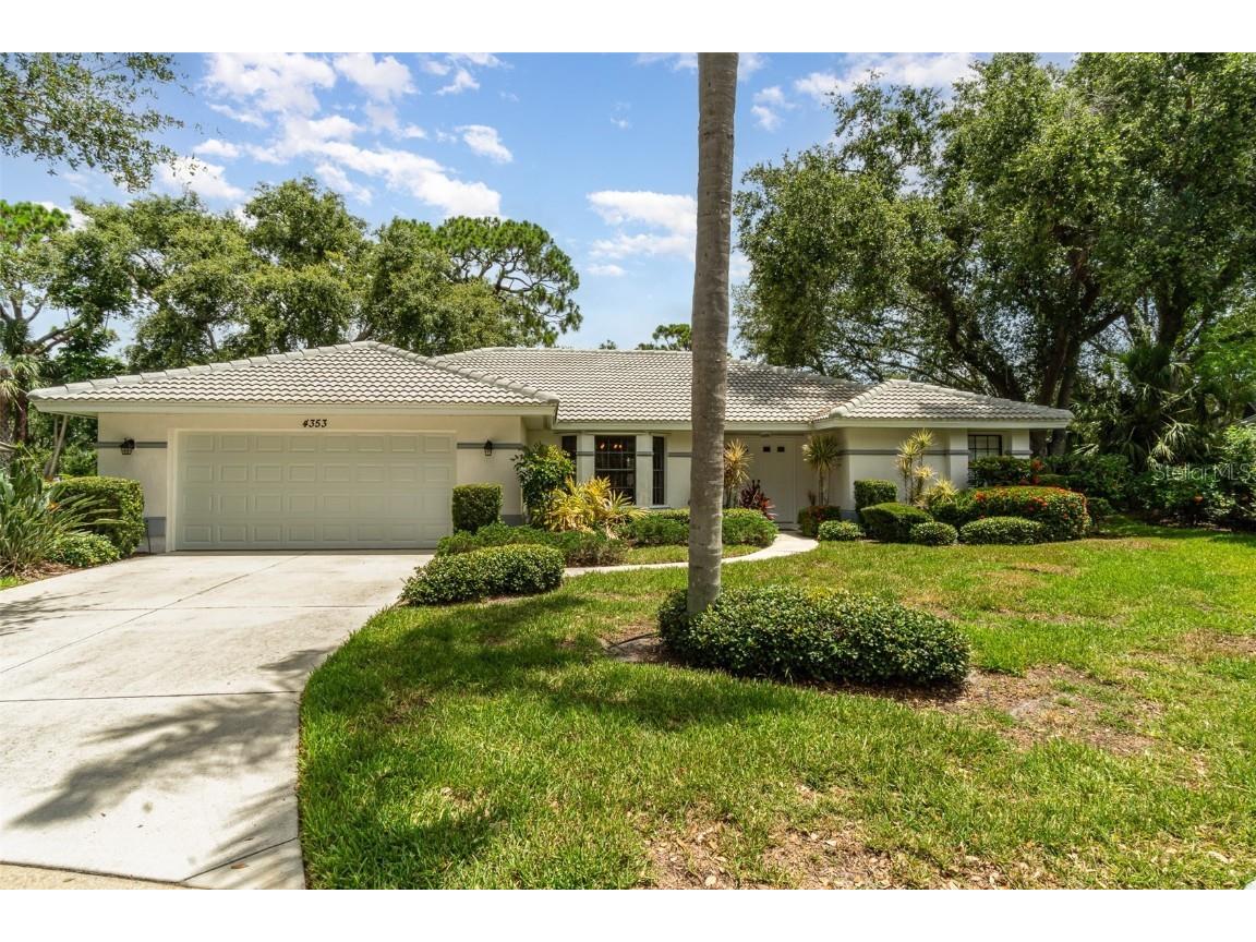 4353 Indian Point Trail Sarasota FL 34238 A4655468 image30