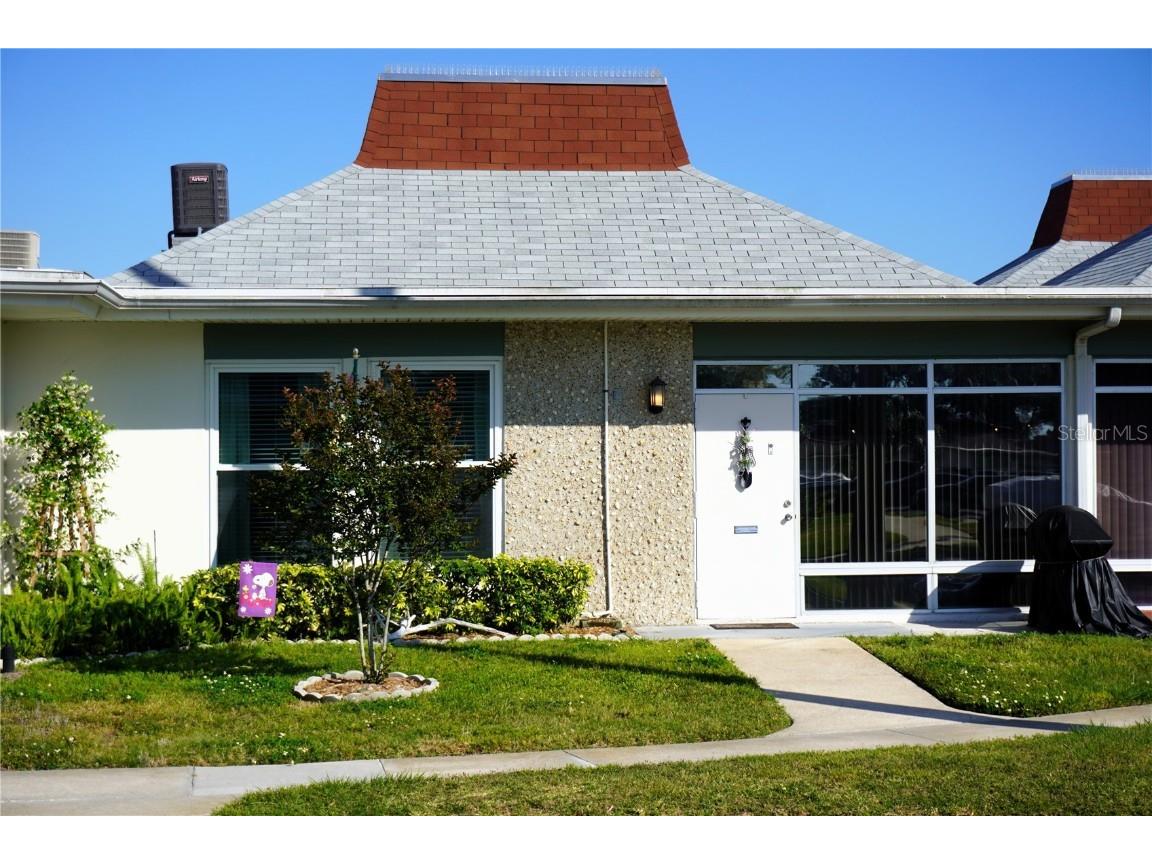4354 Tahitian Gardens Circle #B Holiday FL 34691 U8241258 image1