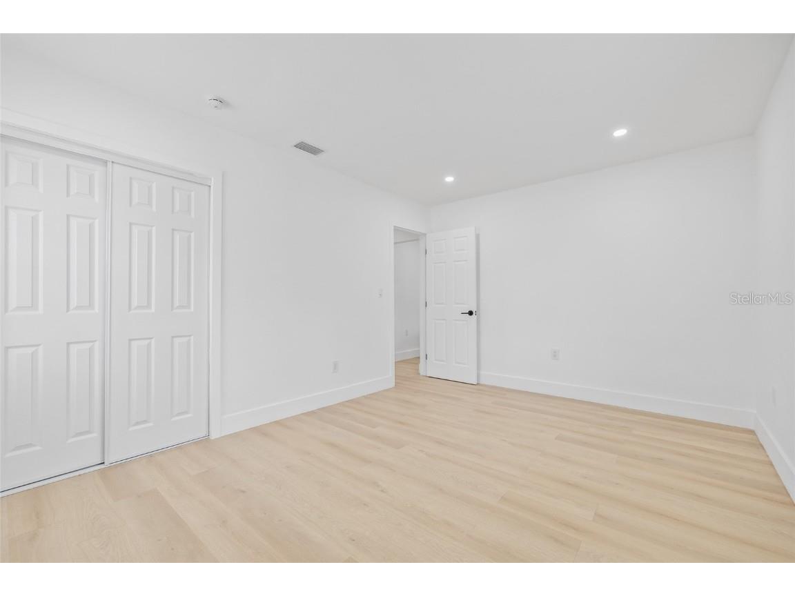 4355 3rd Avenue N Saint Petersburg FL 33713 TB8425304 image19