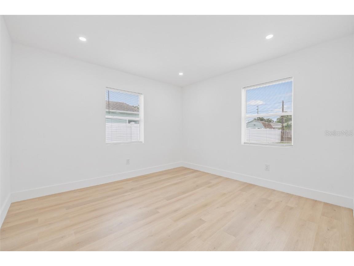 4355 3rd Avenue N Saint Petersburg FL 33713 TB8425304 image22