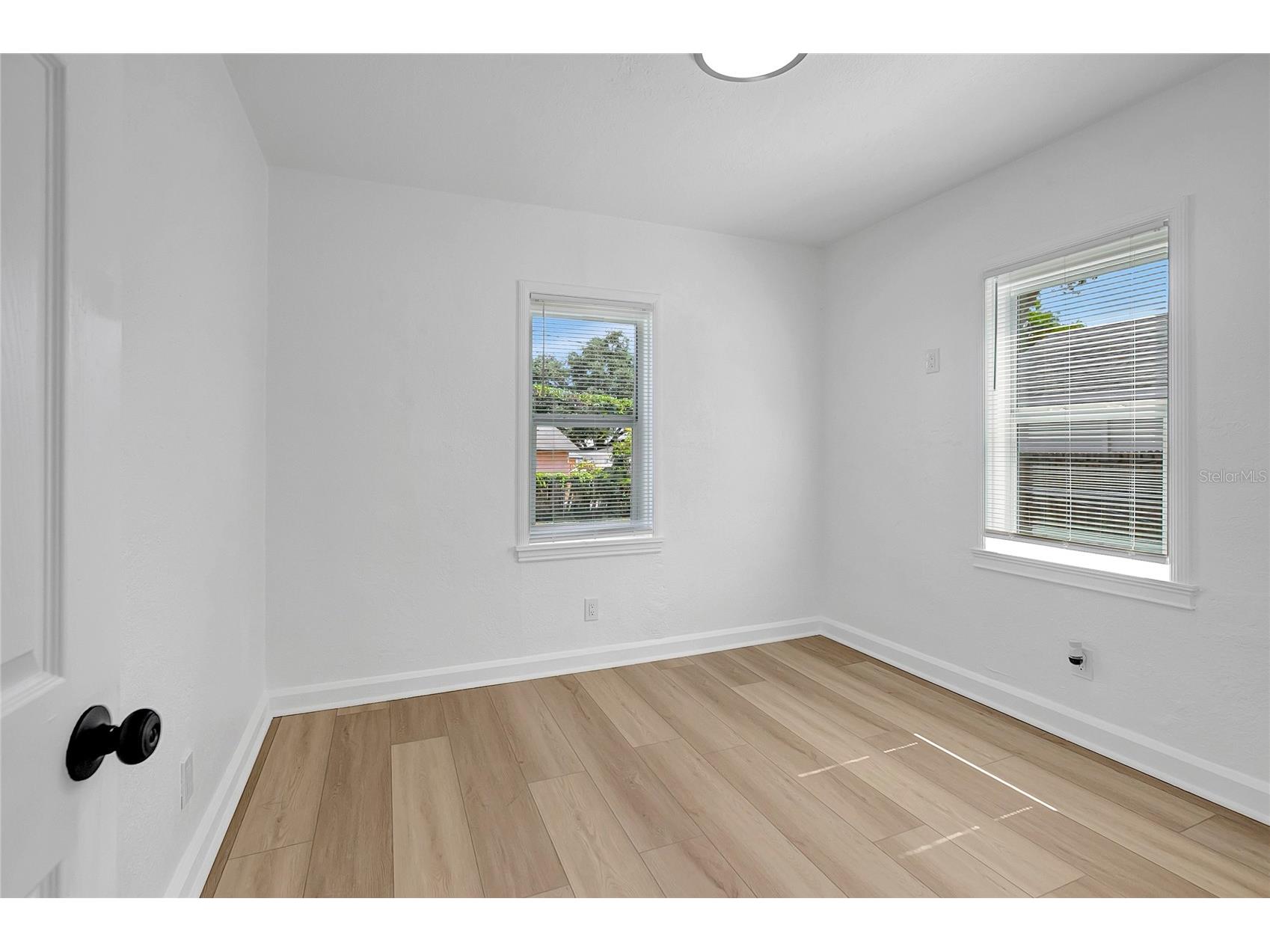 4355 58th Avenue N Saint Petersburg FL 33714 TB8525937 image15