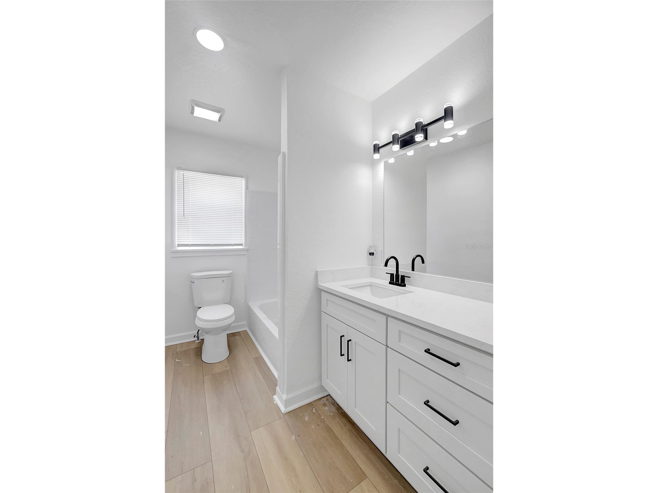 4355 58th Avenue N Saint Petersburg FL 33714 TB8525937 image18