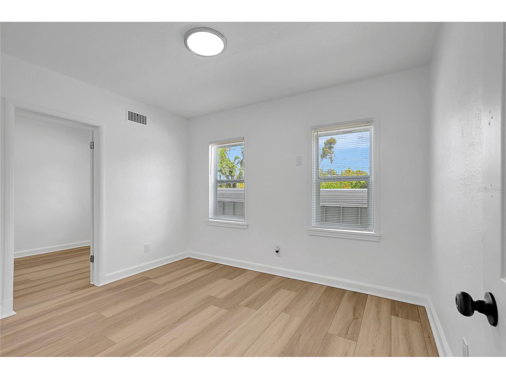 4355 58th Avenue N Saint Petersburg FL 33714 TB8525937 image19